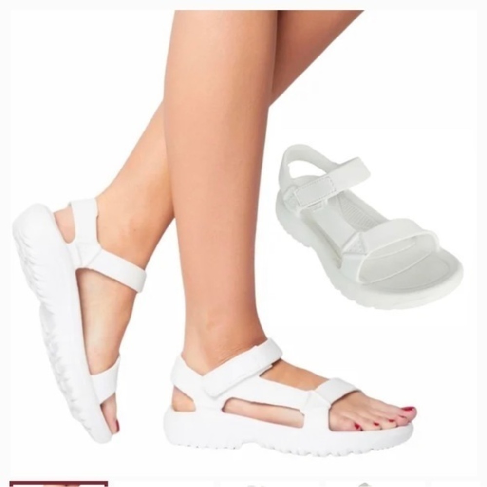 New TEVA hurricane sandals women size 10